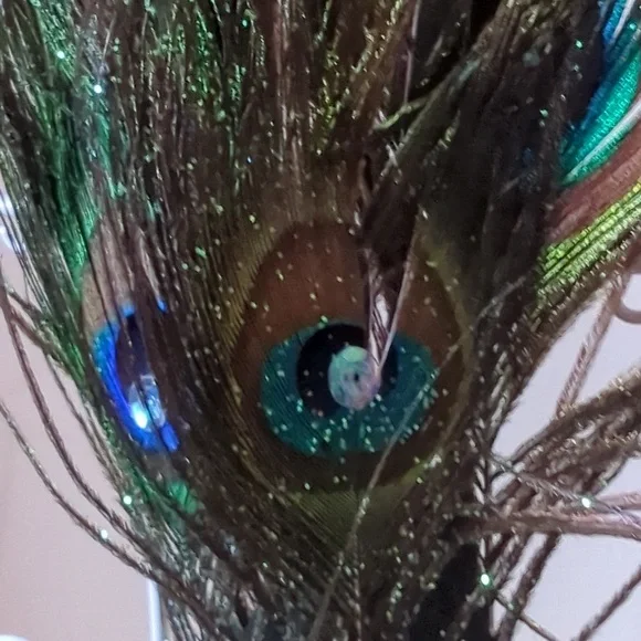Peacock Christmas Tree Ornament Ombre Blue With Sparkled Feathers - Picture 4 of 5